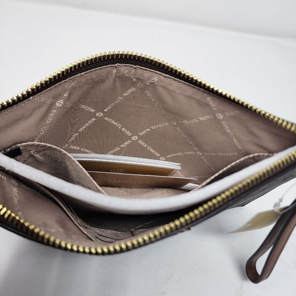 Michael Kors Clutch Womens XL Jet Set Charm Zip Wrislet Leather Logo Spell Out - Picture 6 of 9